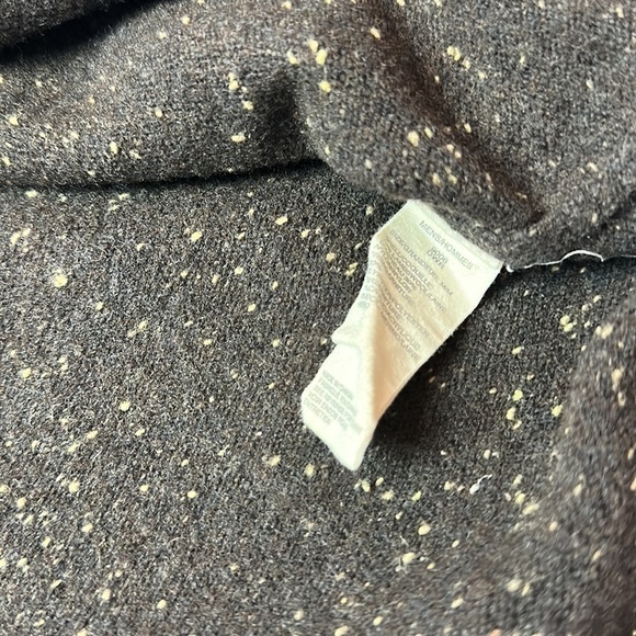 Woolrich 1/4 zip up pull over lambs wool sweater - Picture 5 of 10